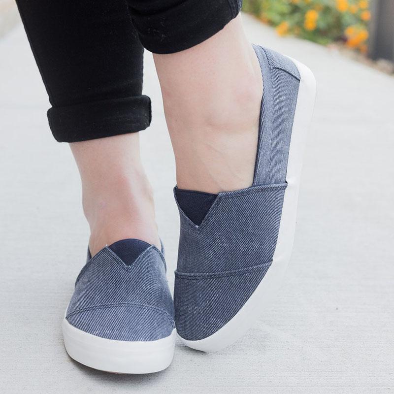 Women Fashion Non-slip Loafers Casual Slip-on Canvas Sneakers